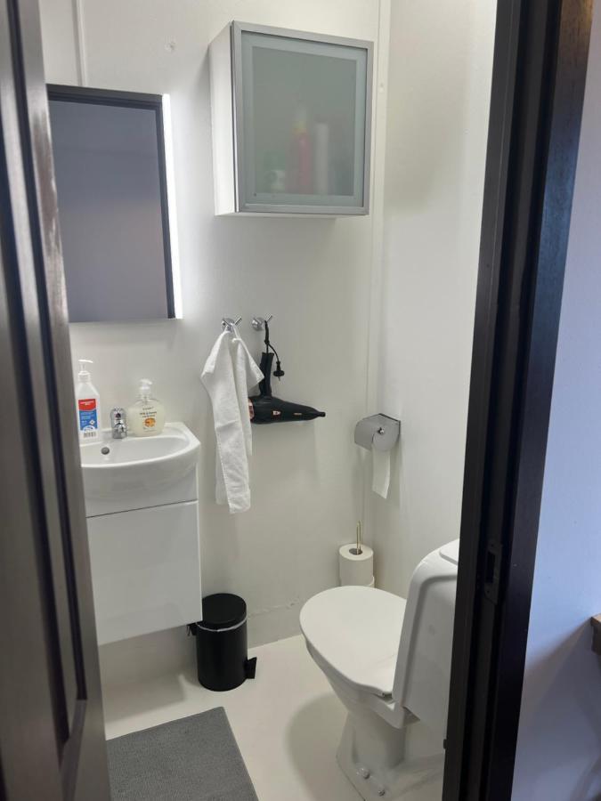 Studio Apartment In ハフナルフィヨルズゥル エクステリア 写真