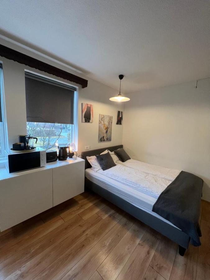 Studio Apartment In ハフナルフィヨルズゥル エクステリア 写真